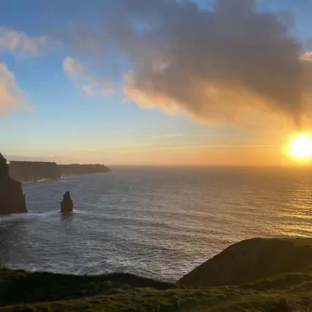 Ceaser's Is A Cosy 1 Bedroom