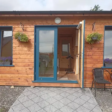 Ceaser's Is A Cosy 1 Bedroom